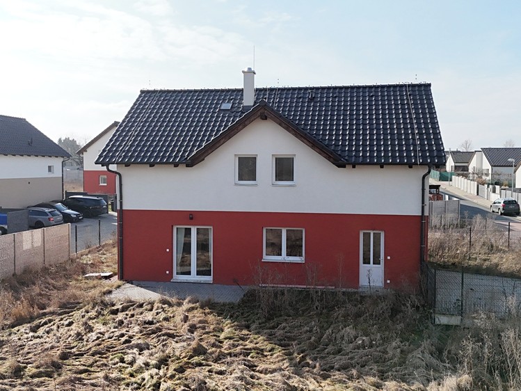 Dražba rodinného domu 146 m², pozemek 955 m² - foto 4