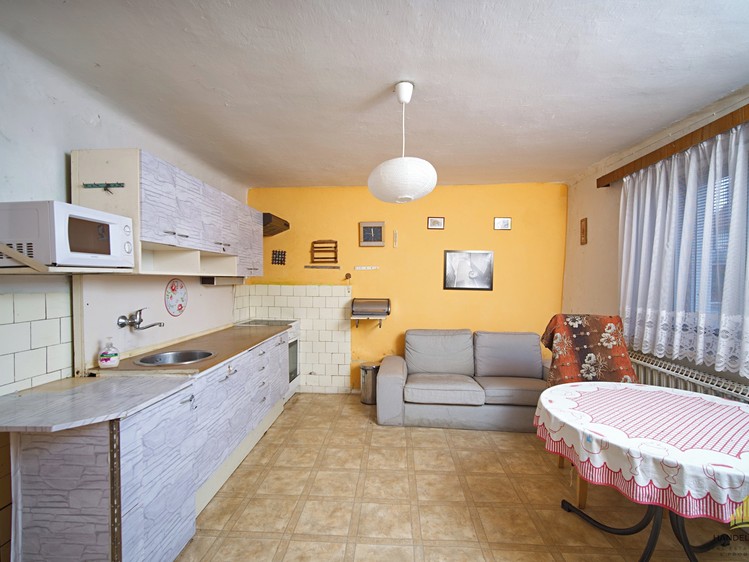 Prodej rodinného domu 423 m², pozemek 1 170 m² - foto 3