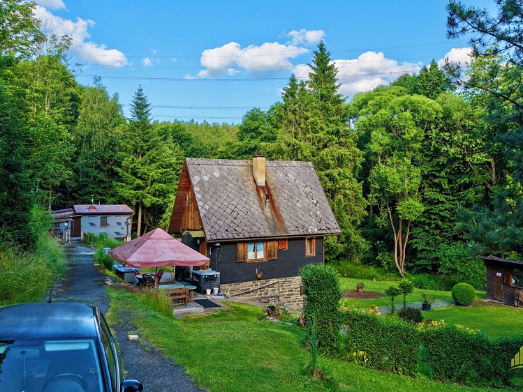 Prodej chaty 82 m², pozemek 400 m² - foto 1
