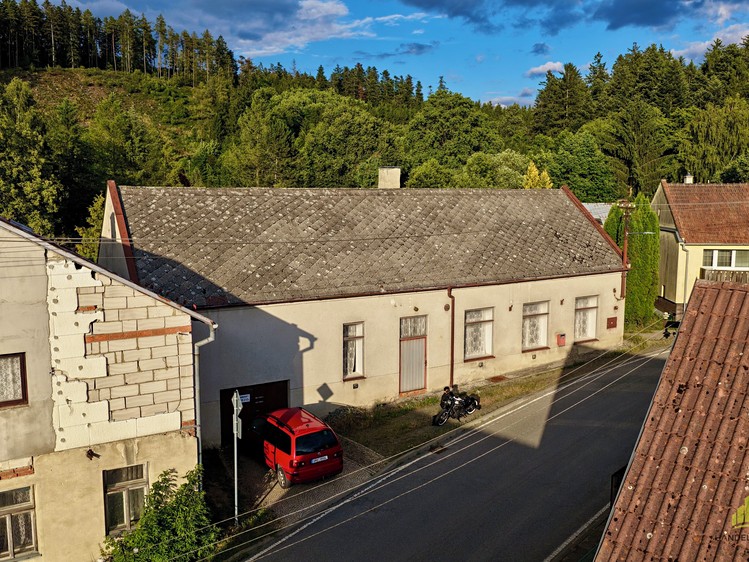 Prodej rodinného domu 200 m², pozemek 361 m² - foto 2