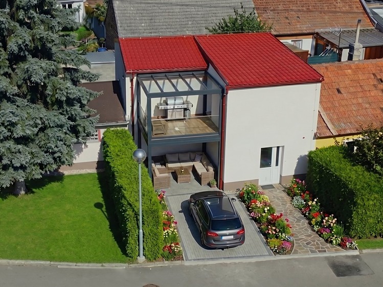 Prodej rodinného domu 115 m², pozemek 66 m² - foto 1