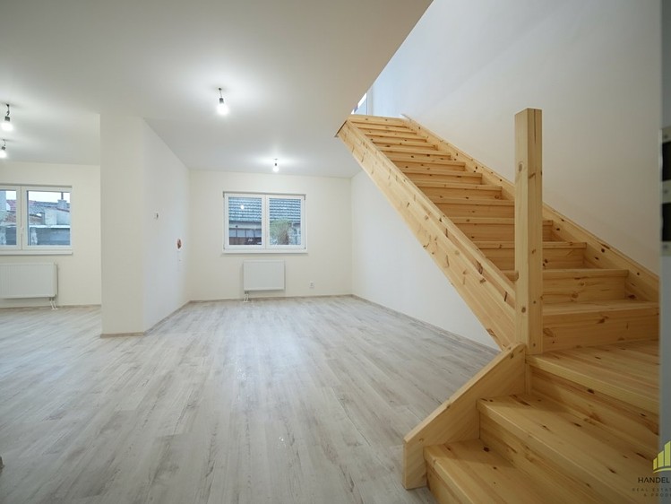 Prodej rodinného domu 115 m², pozemek 66 m² - foto 5