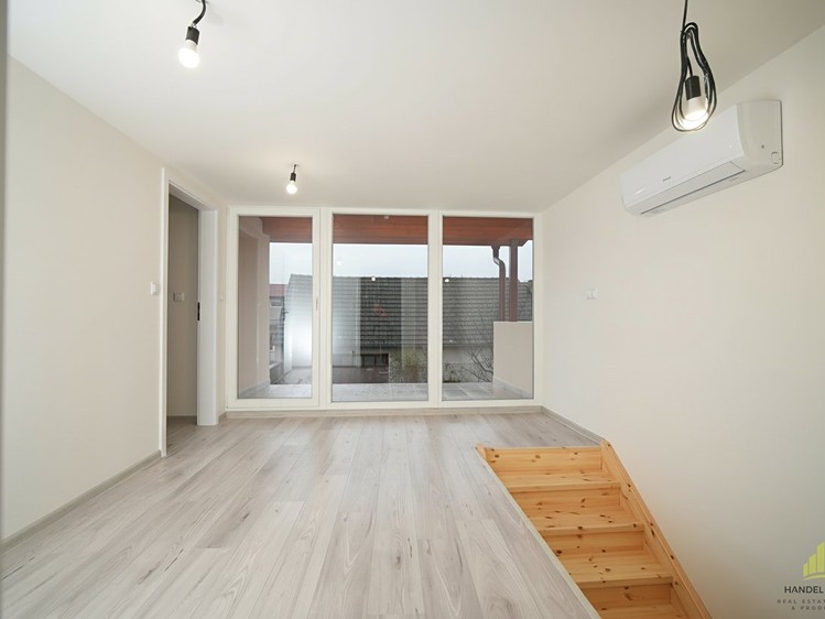 Prodej rodinného domu 115 m², pozemek 66 m² - foto 7