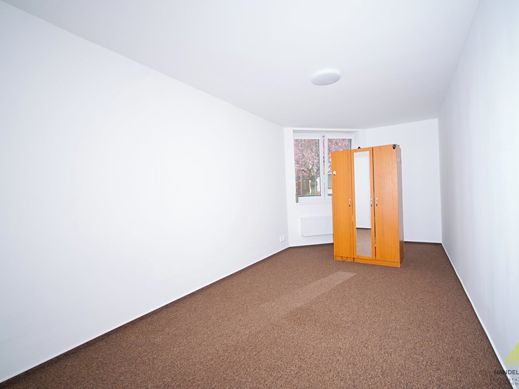 Prodej rodinného domu 370 m², pozemek 480 m² - foto 4