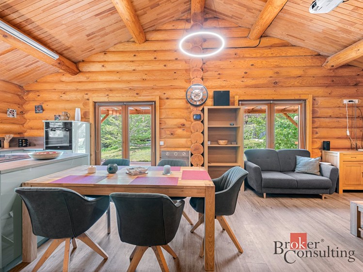 Prodej  rodinného domu 154 m², pozemek 1 388 m² - foto 4