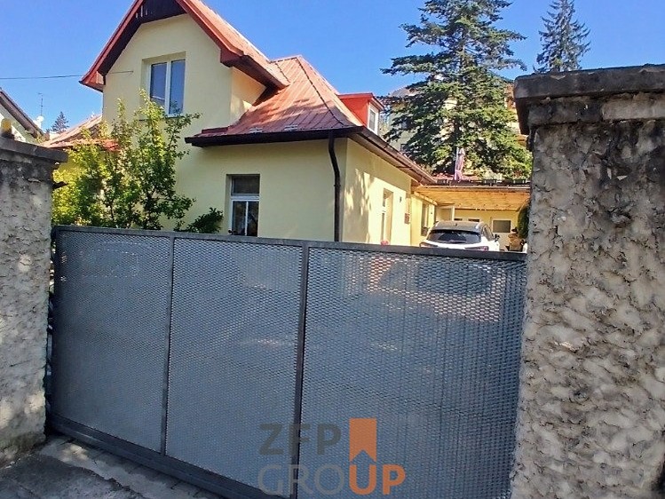 Prodej rodinného domu 120 m², pozemek 716 m² - foto 1