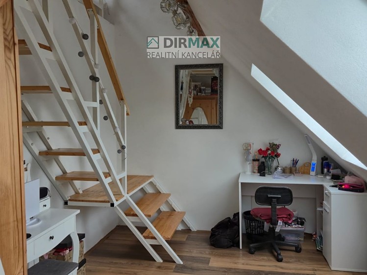 Prodej  rodinného domu 250 m², pozemek 601 m² - foto 8