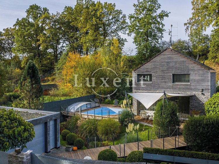 Prodej rodinného domu 151 m², pozemek 1 213 m² - foto 1