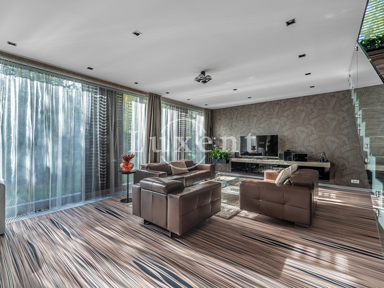 Prodej rodinného domu 151 m², pozemek 1 213 m² - foto 8