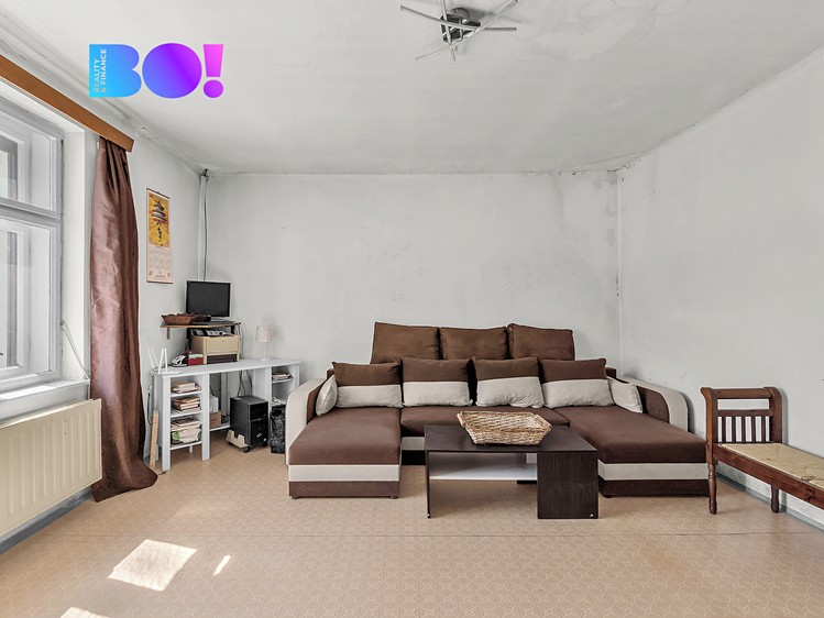 Prodej rodinného domu 184 m², pozemek 1 324 m² - foto 8