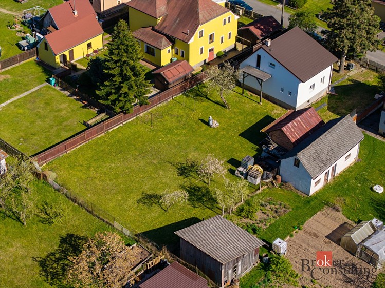 Prodej  rodinného domu 142 m², pozemek 995 m² - foto 5