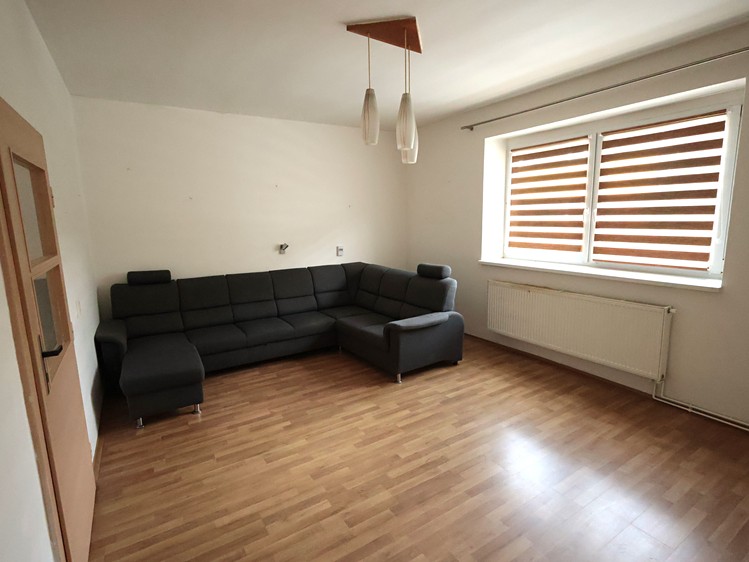 Prodej rodinného domu 93 m², pozemek 154 m² - foto 2