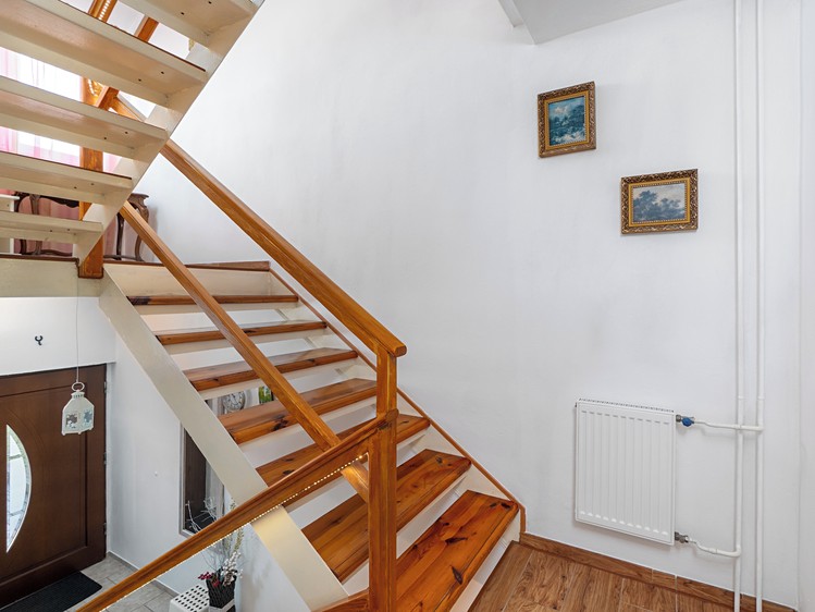Prodej rodinného domu 150 m², pozemek 303 m² - foto 7