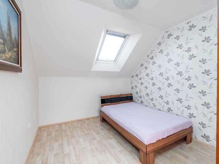 Prodej rodinného domu 150 m², pozemek 303 m² - foto 8