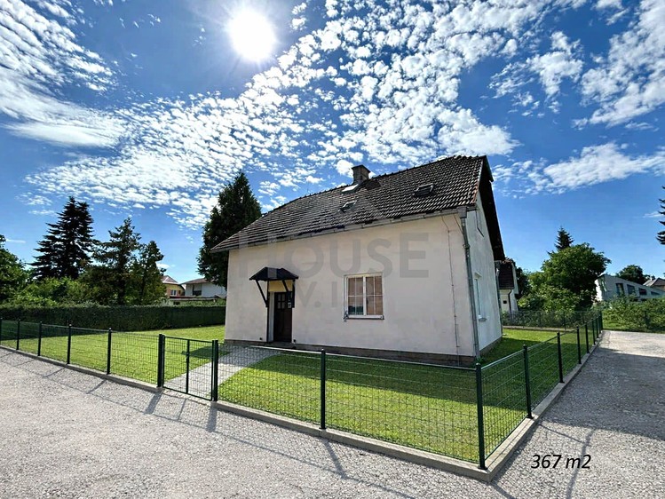 Prodej rodinného domu 120 m², pozemek 367 m² - foto 1