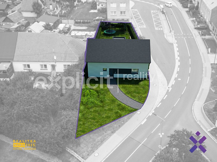 Prodej rodinného domu 135 m², pozemek 739 m² - foto 2