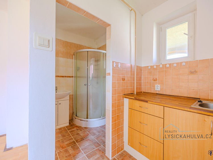Prodej  rodinného domu 170 m², pozemek 995 m² - foto 7