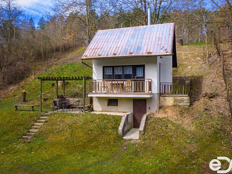 Prodej chaty 45 m², pozemek 659 m² - foto 2