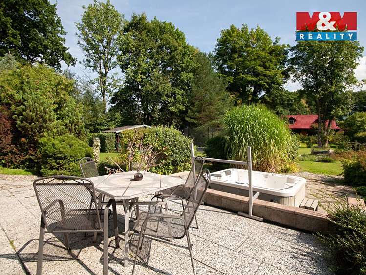Prodej rodinného domu 340 m², pozemek 2 174 m² - foto 4