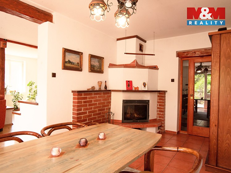 Prodej rodinného domu 340 m², pozemek 2 174 m² - foto 7