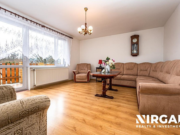 Prodej  vícegeneračního domu 320 m², pozemek 990 m² - foto 8