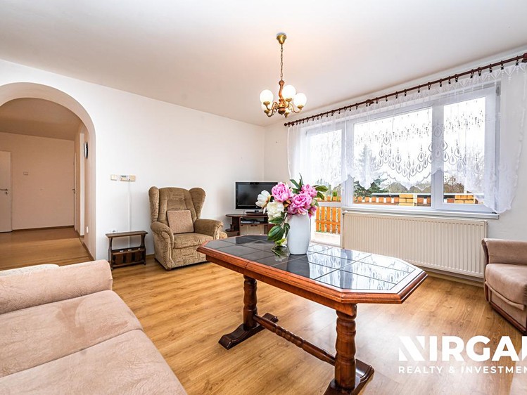 Prodej  vícegeneračního domu 320 m², pozemek 990 m² - foto 7