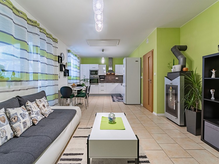 Prodej rodinného domu 107 m², pozemek 269 m² - foto 5