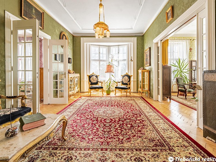 Prodej rodinného domu 980 m², pozemek 287 m² - foto 6