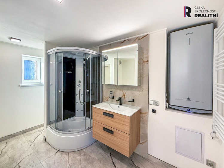 Prodej rodinného domu 61 m², pozemek 433 m² - foto 2
