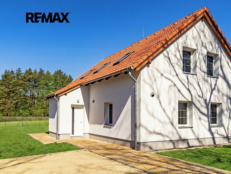 Prodej rodinného domu 159 m², pozemek 1 062 m² - foto 3