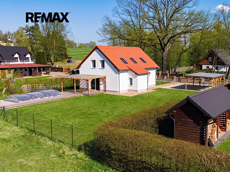 Prodej rodinného domu 159 m², pozemek 1 062 m² - foto 5