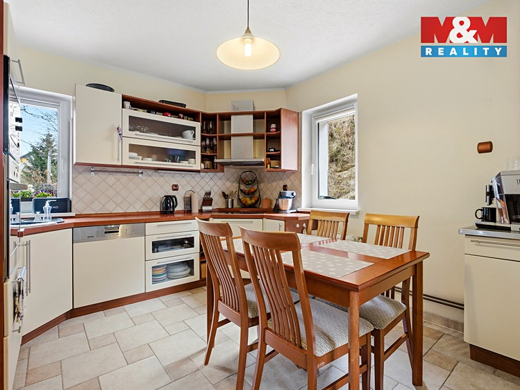 Prodej rodinného domu 160 m², pozemek 295 m² - foto 3