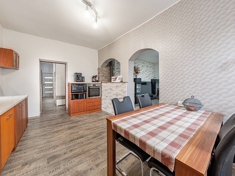 Prodej  rodinného domu 113 m², pozemek 1 855 m² - foto 7