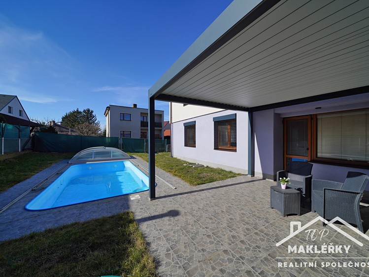 Prodej rodinného domu 186 m², pozemek 568 m² - foto 3