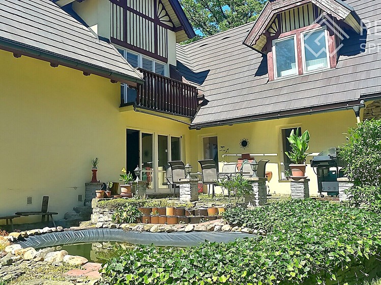 Prodej rodinného domu 460 m², pozemek 2 899 m² - foto 7