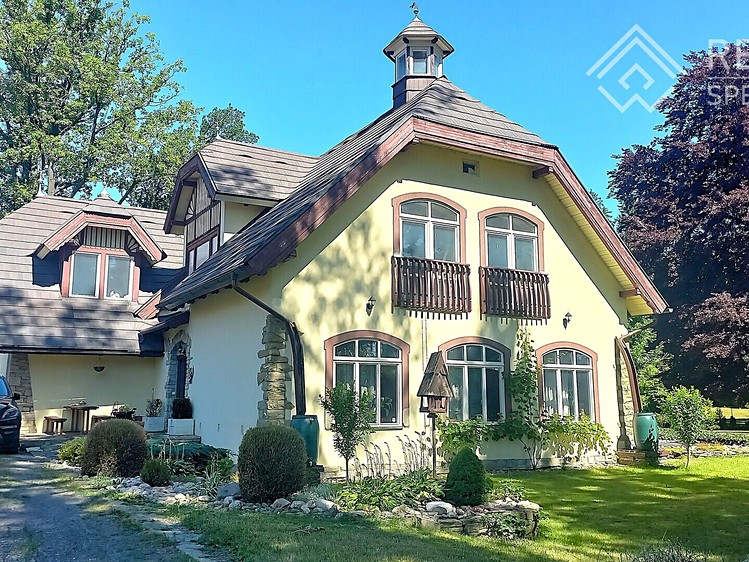 Prodej rodinného domu 460 m², pozemek 2 899 m² - foto 5