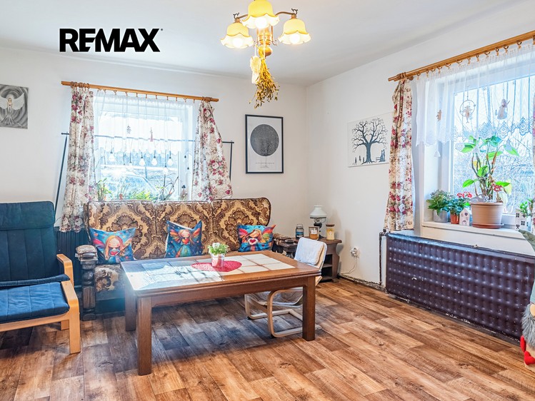 Prodej rodinného domu 215 m², pozemek 2 189 m² - foto 3