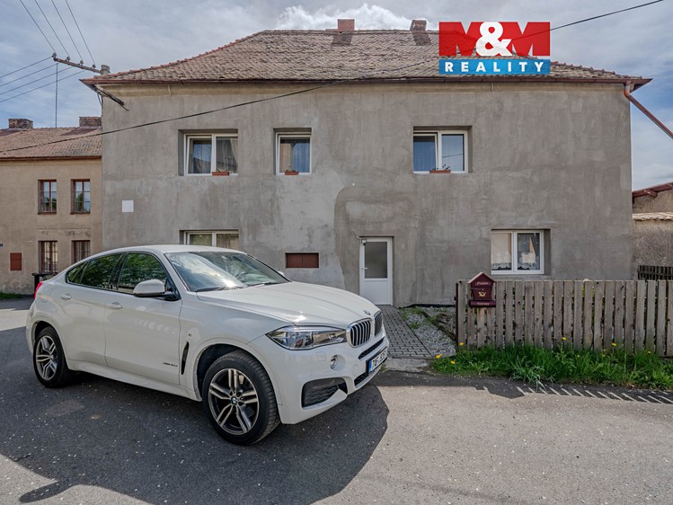 Prodej rodinného domu 195 m², pozemek 227 m² - foto 1