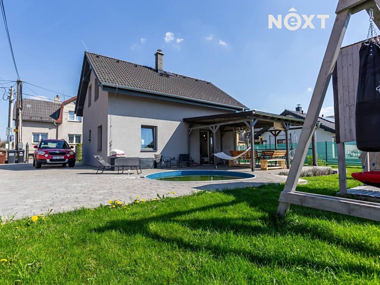 Prodej rodinného domu 87 m², pozemek 808 m² - foto 1