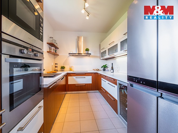 Prodej rodinného domu 148 m², pozemek 818 m² - foto 4