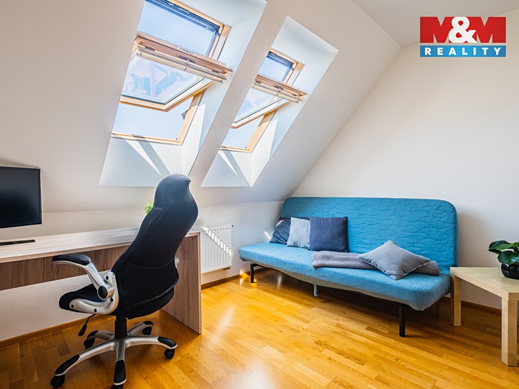 Prodej rodinného domu 148 m², pozemek 818 m² - foto 6