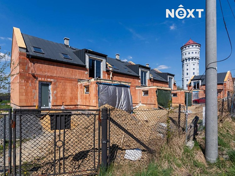 Prodej rodinného domu 130 m², pozemek 224 m² - foto 1
