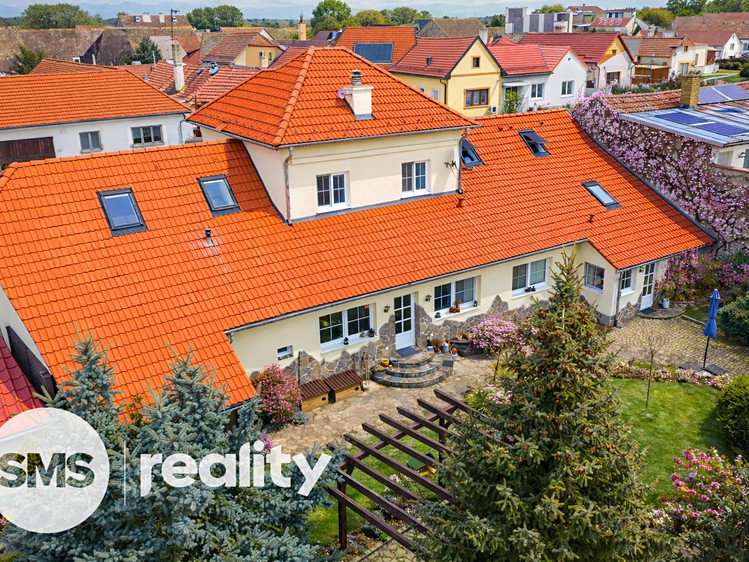 Prodej  rodinného domu 665 m², pozemek 1 181 m² - foto 3