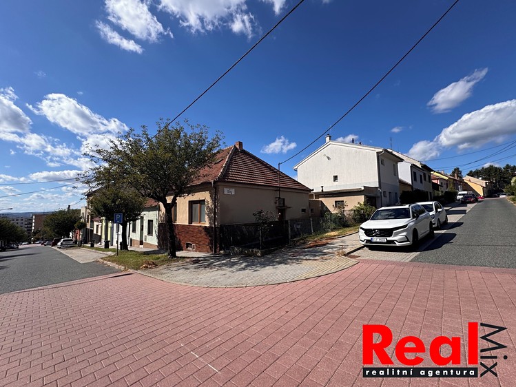 Prodej  rodinného domu 150 m², pozemek 196 m² - foto 3