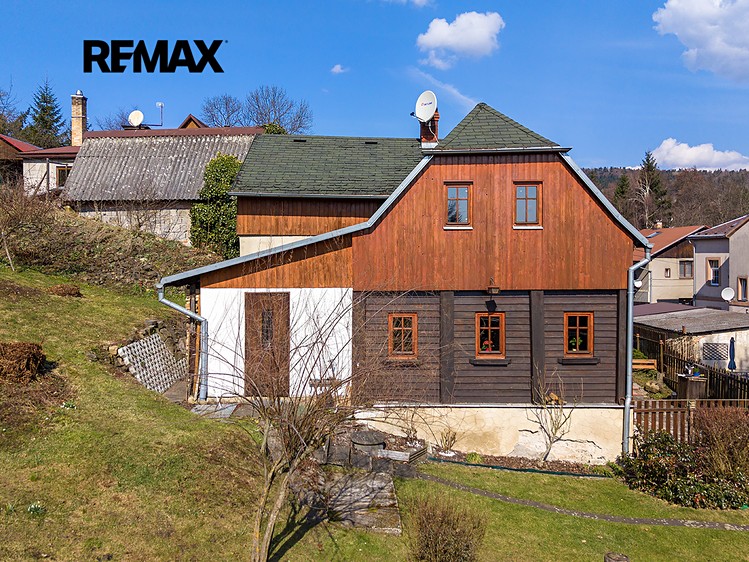 Prodej rodinného domu 128 m², pozemek 1 362 m² - foto 1