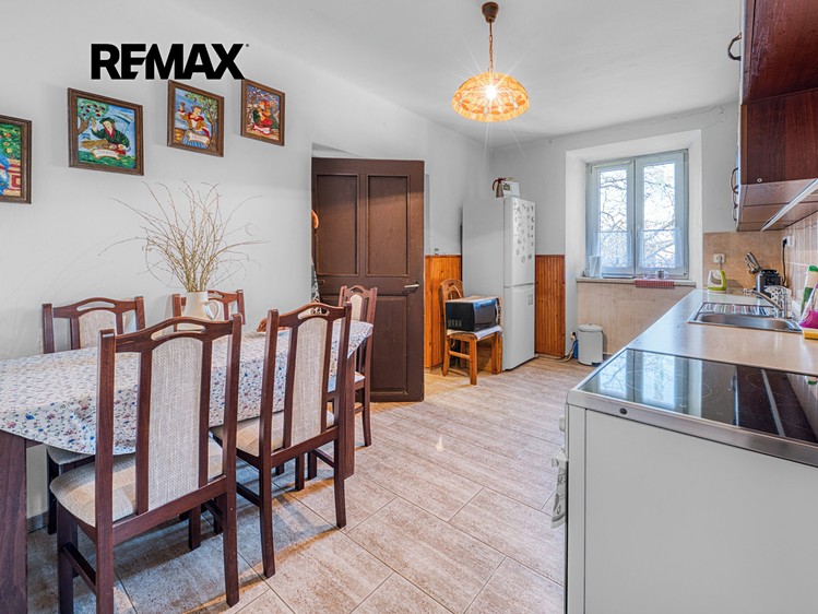 Prodej rodinného domu 109 m², pozemek 694 m² - foto 4