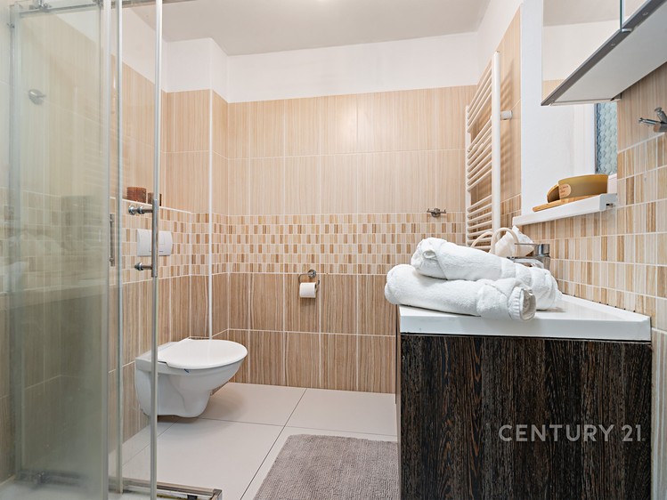 Prodej rodinného domu 168 m², pozemek 1 866 m² - foto 3
