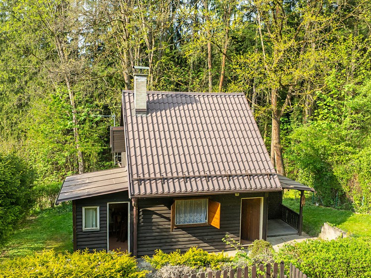 Prodej chaty 50 m², pozemek 216 m² - foto 2