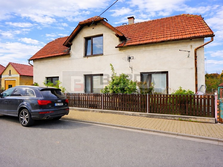 Prodej rodinného domu 190 m², pozemek 1 204 m² - foto 2