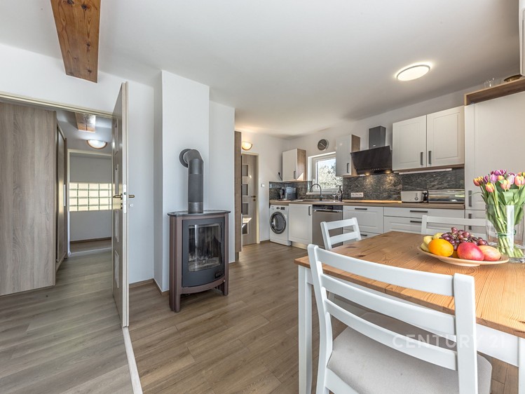 Prodej rodinného domu 80 m², pozemek 1 309 m² - foto 2